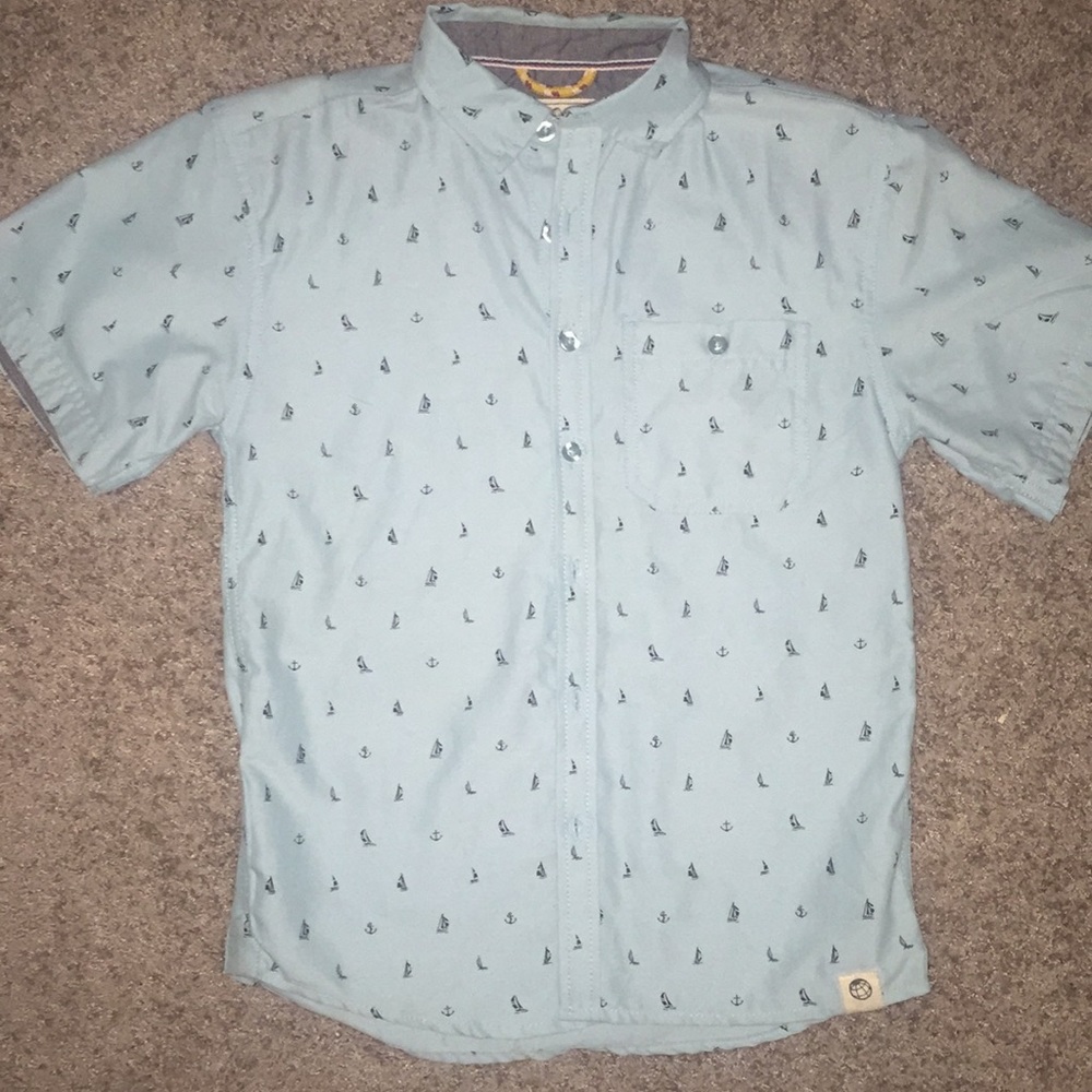 Collard button down shirt